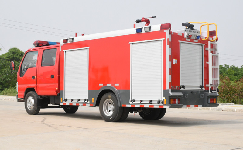 五十鈴2.5噸水(shuǐ)罐消防車(chē)