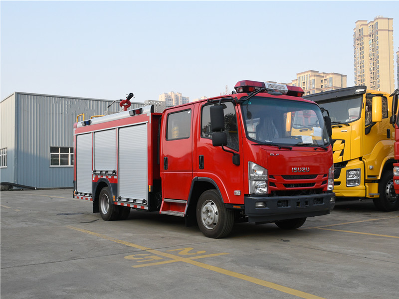 五十鈴4噸水(shuǐ)罐消防車(chē)