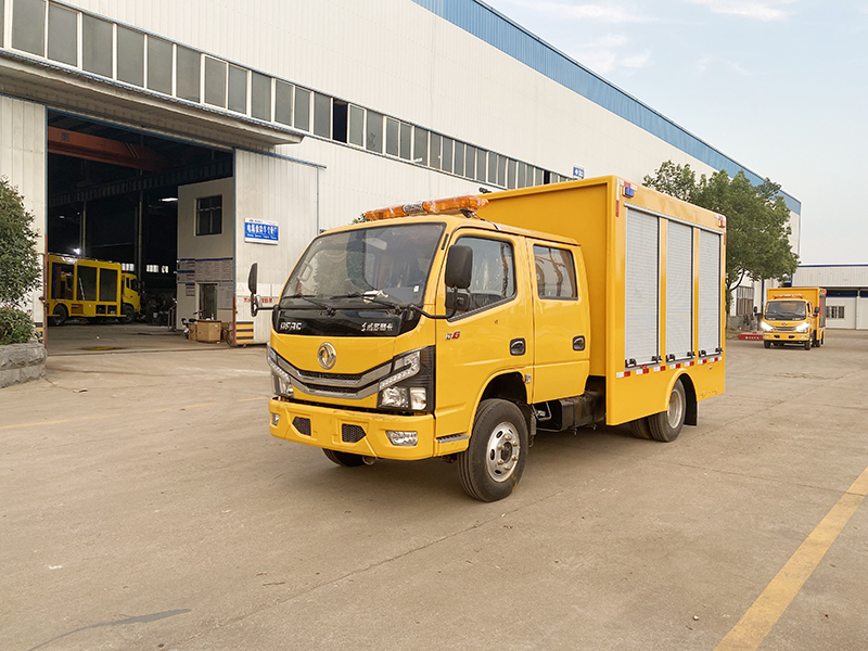 東(dōng)風(fēng)多(duō)利卡雙排D6 1000方排水(shuǐ)車(chē)（便攜）