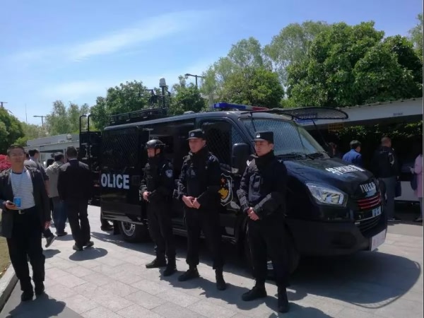 依維柯歐勝無人(rén)機(jī)指揮車(chē)