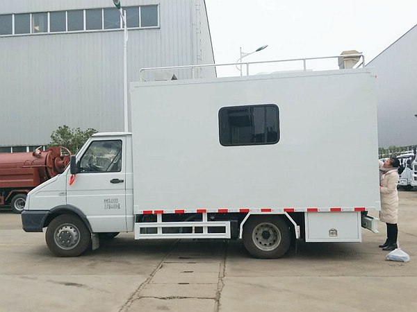 依維柯炊事(shì)車(chē)