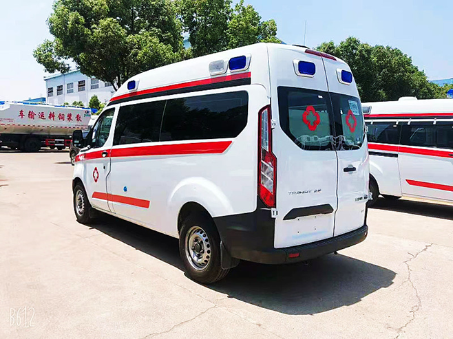 福特全順V362汽油版ABS一(yī)體(tǐ)化(huà)內(nèi)飾救護車(chē)