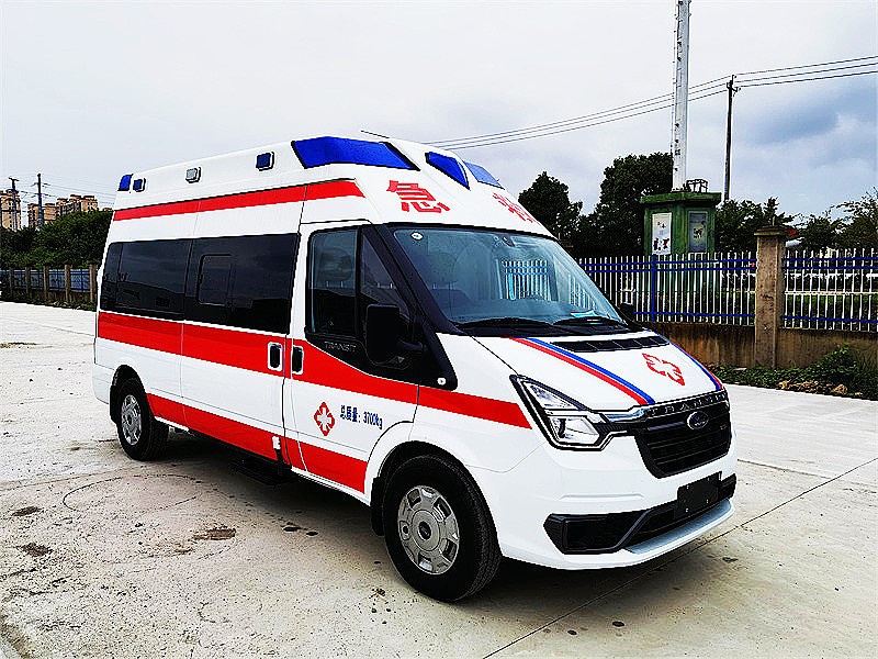 福特V348長(cháng)軸高(gāo)福星監護型救護車(chē)