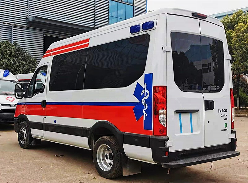 依維柯歐勝長(cháng)軸救護車(chē)
