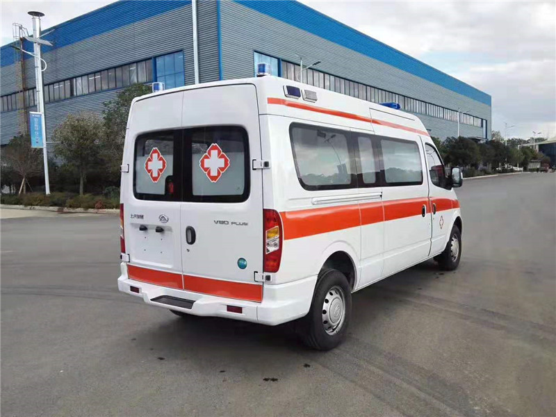 上(shàng)汽大(dà)通(tōng)V80長(cháng)軸中頂救護車(chē)（柴油版）